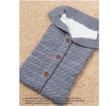 Multi-functional sleeping bag with twisted buttons