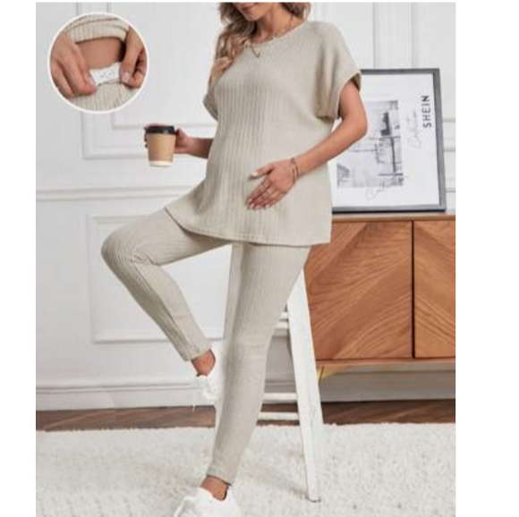 Maternity Batwing Sleeve Tee & Adjustable Waist Leggings