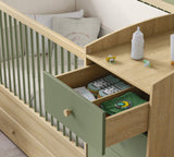 LOOF BABY CONVERTIBLE room
